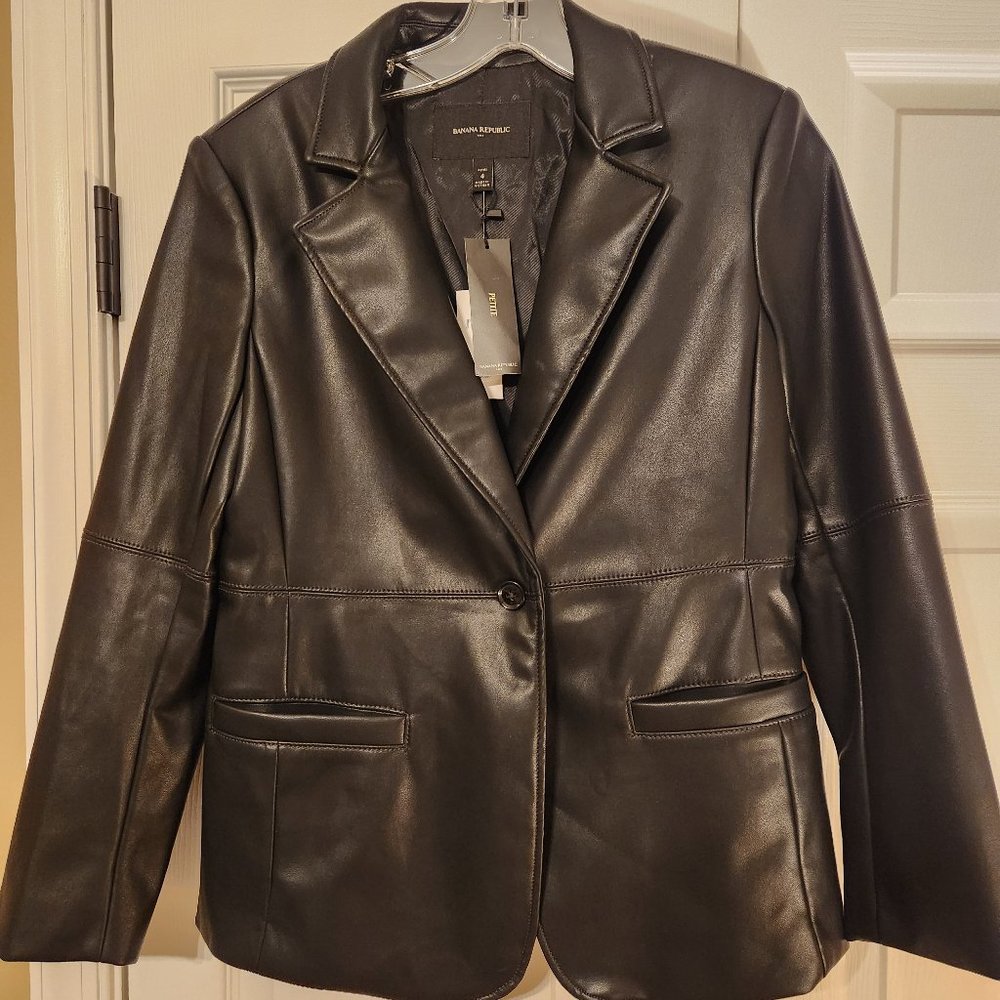 NWT Banana Republic Vegan Leather Blazer - size 4P